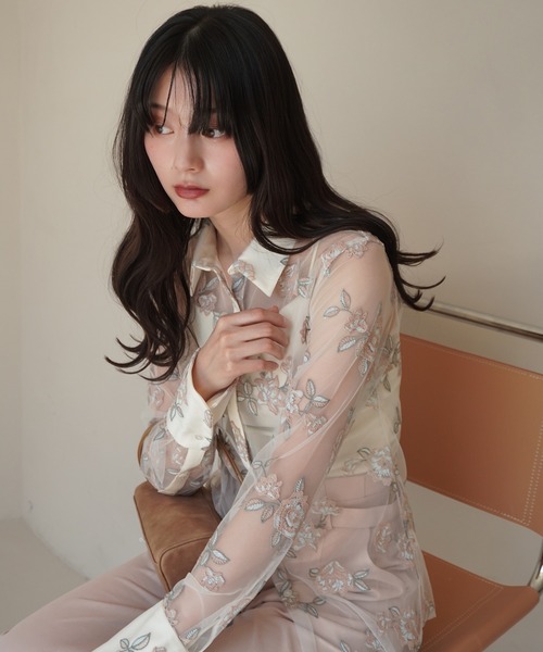 EIMY ISTOIRE（エイミーイストワール）の「チュールレースフラワーモチーフシャツ（シャツ/ブラウス・レディース・アイボリー/ピンクベージュ・F）」の22枚目の写真