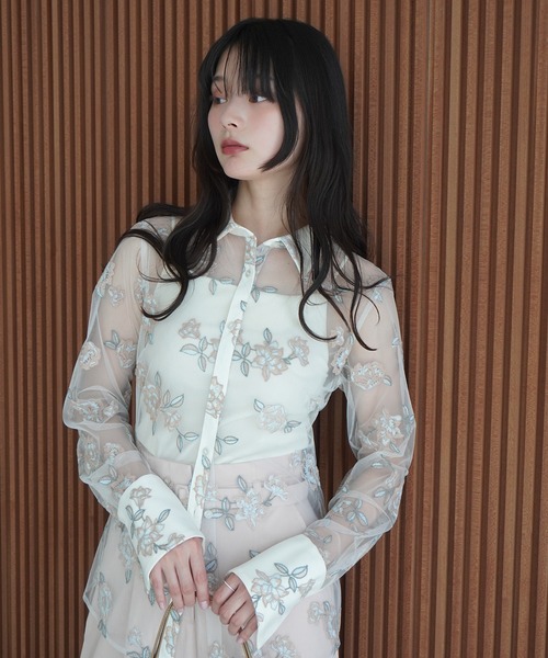 EIMY ISTOIRE（エイミーイストワール）の「チュールレースフラワーモチーフシャツ（シャツ/ブラウス・レディース・アイボリー/ピンクベージュ・F）」の19枚目の写真