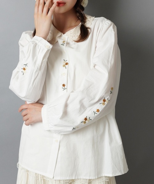 SPINNS(スピンズ)の「刺繍入り長袖ブラウス/襟レース/NEO森ガール/ボタンコア(シャツ/ブラウス・レディース・オフホワイト/グレー/ベージュ・ONESIZE)」の6枚目の写真