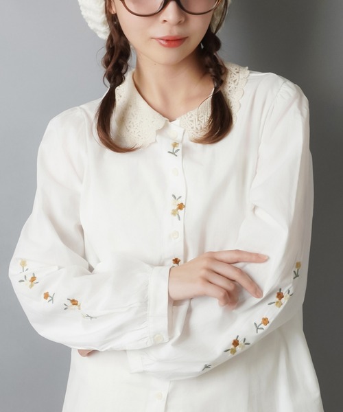 SPINNS(スピンズ)の「刺繍入り長袖ブラウス/襟レース/NEO森ガール/ボタンコア(シャツ/ブラウス・レディース・オフホワイト/グレー/ベージュ・ONESIZE)」の10枚目の写真