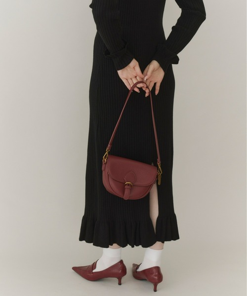 Olu.（オルドット）の「ラウンドフラップバッグ（ショルダーバッグ・レディース・ベージュ/アイボリー/ワイン/ブラック・FREE）」の10枚目の写真