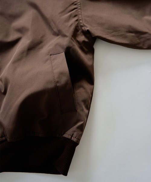 pairmanon（ペアマノン）の「ユニセックス バックフラワー刺繍 MA-1（MA-1・キッズ・ブラック/ブラウン・100/110/120/130/140/150/90）」の17枚目の写真