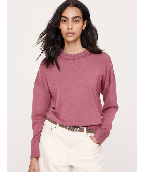 Banana Republic(バナナリパブリック)の「メリノ クルーネックセーター(ニット/セーター・レディース・ブラウン/レッド系その他/イエロー/グリーン/ネイビー/アイボリー/ブラウン系その他/ブラック・S/M/L/XS)」の4枚目の写真