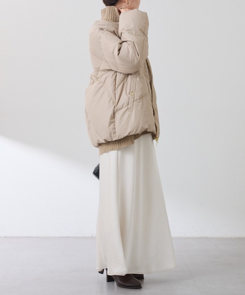 COLLAGE GALLARDAGALANTE（コラージュガリャルダガランテ）の「ライトエンボスノーカラーダウン（ダウンジャケット/コート・レディース・オフホワイト/ネイビー/ベージュ・FREE）」の22枚目の写真