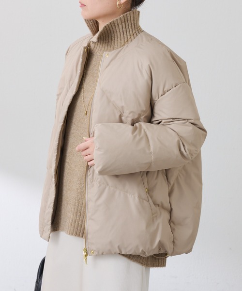 COLLAGE GALLARDAGALANTE（コラージュガリャルダガランテ）の「ライトエンボスノーカラーダウン（ダウンジャケット/コート・レディース・オフホワイト/ネイビー/ベージュ・FREE）」の15枚目の写真