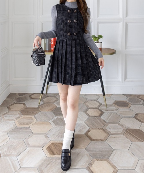 clear（クリア）の「ツイードプリーツミニワンピース［韓国ファッション ガーリー］≪AW新作≫（ワンピース・レディース・アイボリー/ブラック・F）」の3枚目の写真