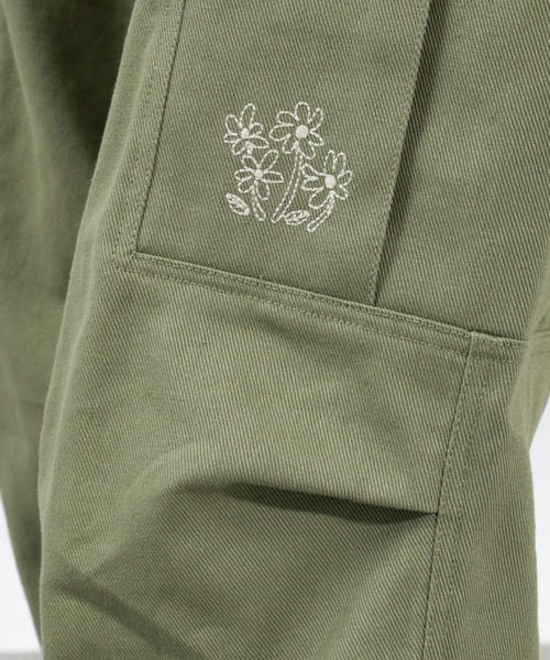BAYFLOW(ベイフロー)の「落書き刺繍カーゴパンツ(その他パンツ・メンズ・その他1/カーキ/ブラック・LARGE/MEDIUM)」の17枚目の写真