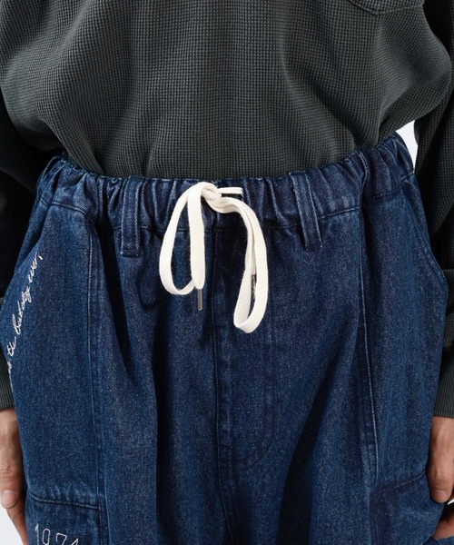 BAYFLOW(ベイフロー)の「落書き刺繍カーゴパンツ(その他パンツ・メンズ・その他1/カーキ/ブラック・LARGE/MEDIUM)」の10枚目の写真