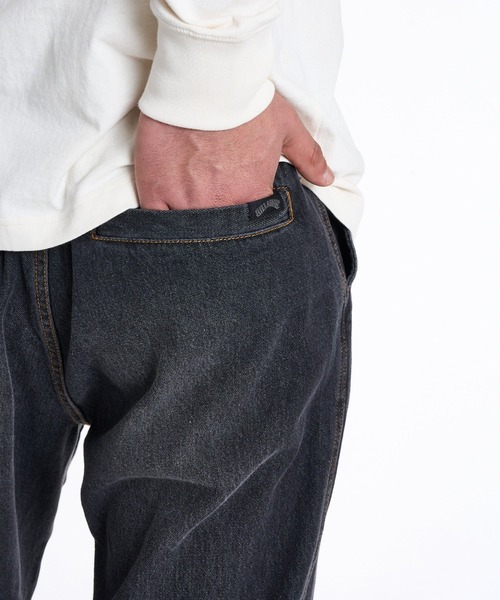 BILLABONG（ビラボン）の「BILLABONG メンズ LAYBACKS DENIM デニムパンツ 【2025年秋冬モデル】 @autumn /ビラボンウエストゴムワイドシルエットデニムパンツ（デニムパンツ・メンズ・ブラック/インディゴブルー・MEDIUM/LARGE/X-LARGE）」の8枚目の写真