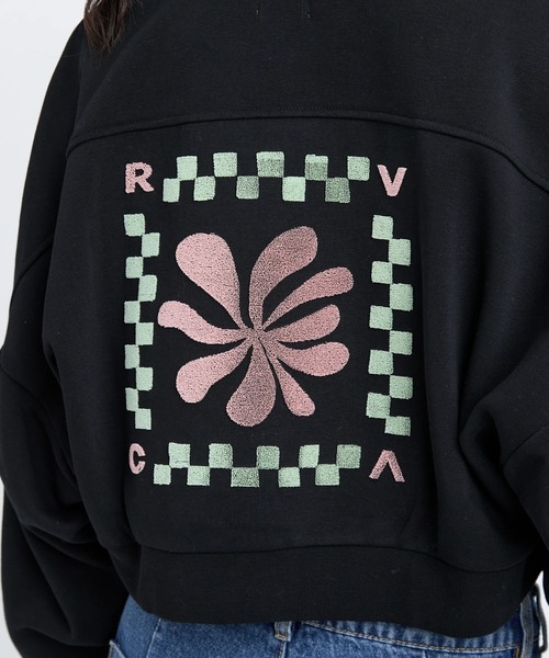 RVCA（ルーカ）の「RVCA レディース COURT BALLOON FIT HOODIE パーカー 【2025年秋冬モデル】 @autumn/ルーカショート丈ドルマンスリーブプルオーバーパーカー・フーディー（パーカー・レディース・ブラック/グレー・SMALL/MEDIUM）」の5枚目の写真