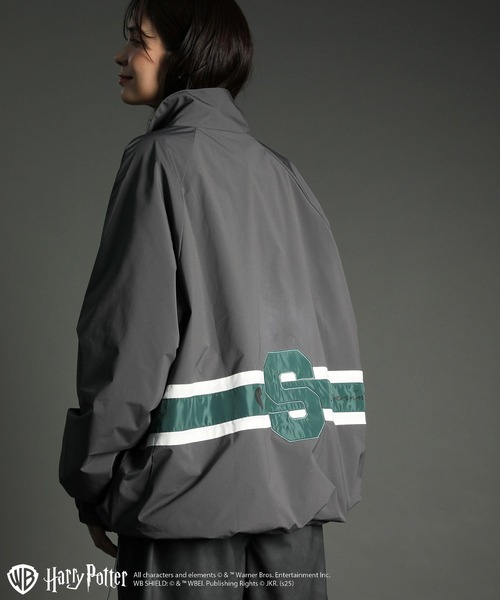 Green　Parks（グリーンパークス）の「ハリー・ポッター/ジップブルゾン（ブルゾン・レディース・チャコールグレー/イエロー/ネイビー/レッド・FREE）」の2枚目の写真