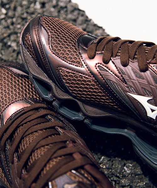 MIZUNO(ミズノ )の「WAVE PROPHECY LS(スニーカー・メンズ・ブラウン・26.5/27.5/28)」の3枚目の写真