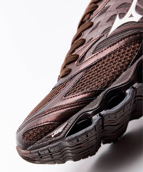 MIZUNO(ミズノ )の「WAVE PROPHECY LS(スニーカー・メンズ・ブラウン・26.5/27.5/28)」の4枚目の写真