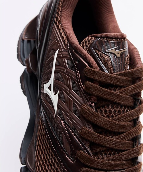 MIZUNO(ミズノ )の「WAVE PROPHECY LS(スニーカー・メンズ・ブラウン・26.5/27.5/28)」の5枚目の写真