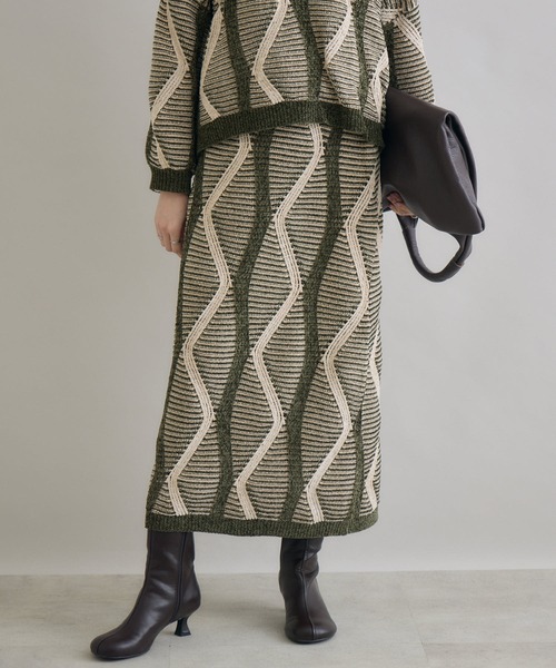 Paradise Picnic（パラダイスピクニック）の「モールヤーンウエーブジャガードスカート（スカート・レディース・ブラック/カーキ・FREE）」の7枚目の写真