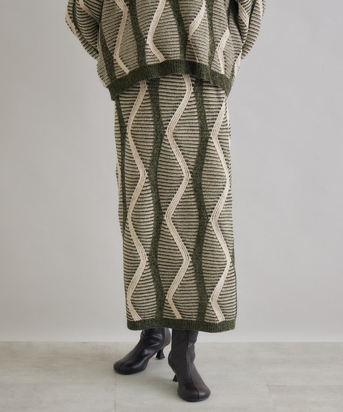 Paradise Picnic（パラダイスピクニック）の「モールヤーンウエーブジャガードスカート（スカート・レディース・ブラック/カーキ・FREE）」の8枚目の写真