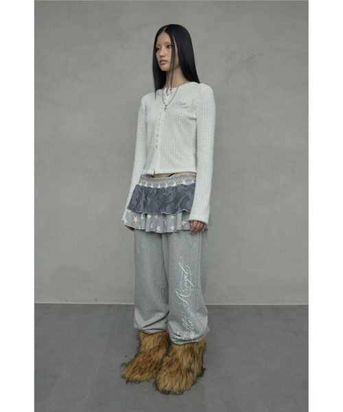 NIIER NOR(ニアノア)の「A'GEM/9 × .kom 『NIIER NOR/ニアノア』 EYELET FLUFFY CARDIGANS/アイレット フラッフィー カーディガン(カーディガン/ボレロ・レディース・アイボリー/ブラック・FREE)」の6枚目の写真