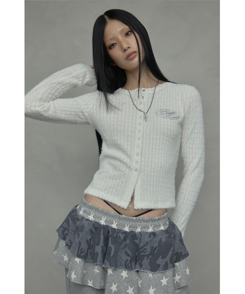 NIIER NOR(ニアノア)の「A'GEM/9 × .kom 『NIIER NOR/ニアノア』 EYELET FLUFFY CARDIGANS/アイレット フラッフィー カーディガン(カーディガン/ボレロ・レディース・アイボリー/ブラック・FREE)」の4枚目の写真