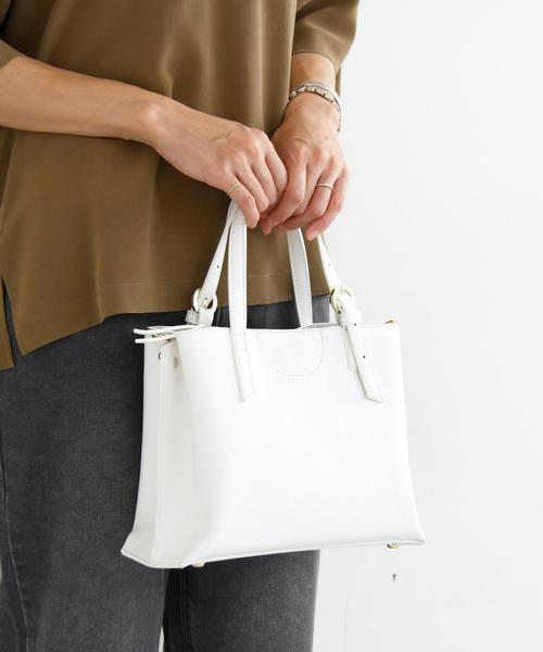 BEAUTY&YOUTH UNITED ARROWS(ビューティーアンドユースユナイテッドアローズ)の「【2WAY】BY∵ ベルトハンドルトート ◆(トートバッグ・レディース・ホワイト/ネイビー/ライトピンク/ベージュ/レッド/ワインレッド/ブラック/グレー・フリ-)」の20枚目の写真