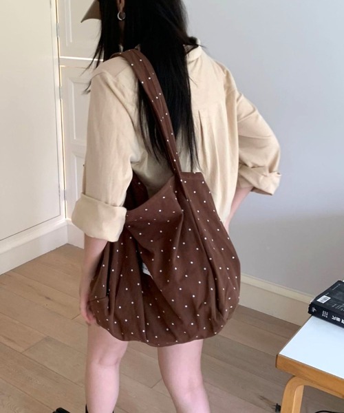 mebole(メボレ)の「Simple dot tote bag(トートバッグ・レディース・ネイビー/ホワイト/ブラウン/レッド・FREE)」の22枚目の写真