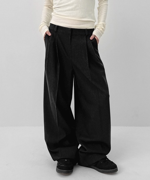 BLACKUP（ブラックアップ）の「[MADE] ブレアバックルツータックワイドスラックス（スラックス・レディース・チャコール/ブラウン・MEDIUM/SMALL）」の2枚目の写真