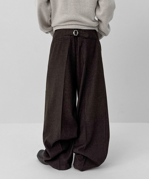 BLACKUP（ブラックアップ）の「[MADE] ブレアバックルツータックワイドスラックス（スラックス・レディース・チャコール/ブラウン・MEDIUM/SMALL）」の8枚目の写真