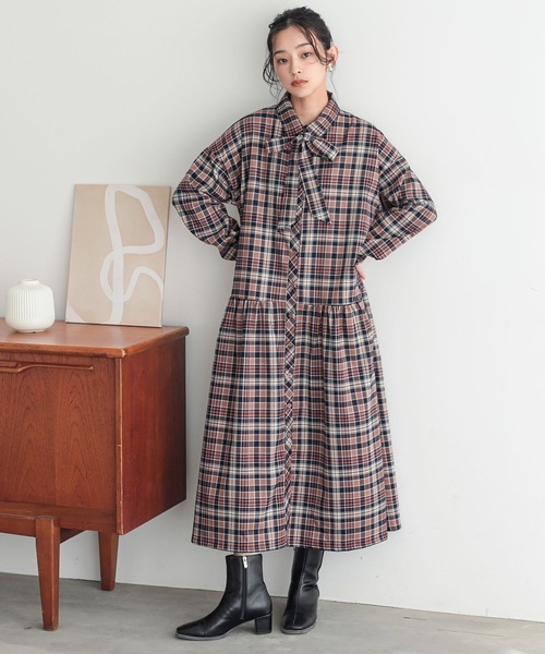 n'OrLABEL（ノアールレーベル）の「『ボウタイ付きチェックワンピース』（シャツワンピース・レディース・グレー/ブラウン・1/2）」の2枚目の写真
