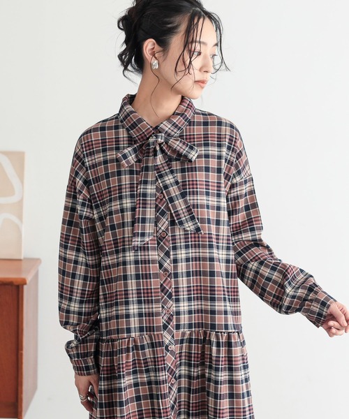 n'OrLABEL（ノアールレーベル）の「『ボウタイ付きチェックワンピース』（シャツワンピース・レディース・グレー/ブラウン・1/2）」の3枚目の写真