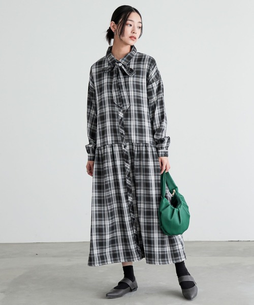 n'OrLABEL（ノアールレーベル）の「『ボウタイ付きチェックワンピース』（シャツワンピース・レディース・グレー/ブラウン・1/2）」の16枚目の写真