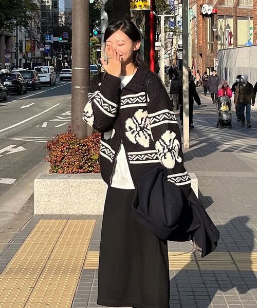 ROCKCAKE(ロックケーキ)の「Flower Cowichan Cardigan - Black/Black(カーディガン/ボレロ・レディース・その他・SMALL)」の13枚目の写真