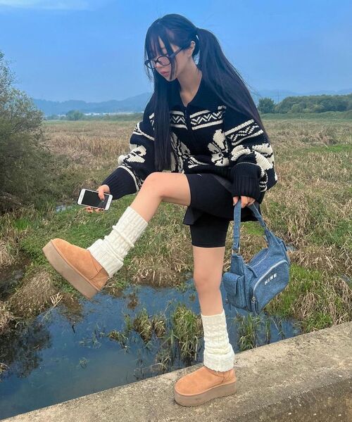 ROCKCAKE(ロックケーキ)の「Flower Cowichan Cardigan - Black/Black(カーディガン/ボレロ・レディース・その他・SMALL)」の21枚目の写真