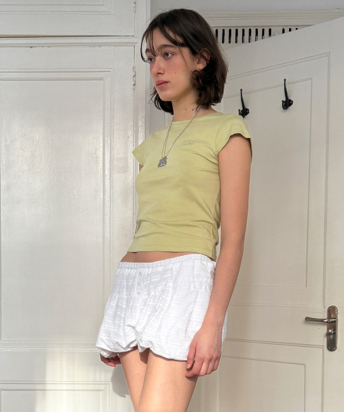 SINOON(シヌーン)の「Logo Cap Sleeve T-shirt (Olive)(Tシャツ/カットソー・レディース・オリーブ・SMALL/MEDIUM)」の6枚目の写真