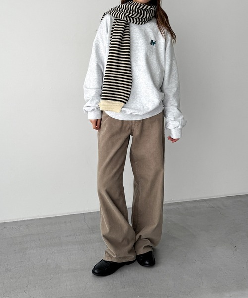 CANAL JEAN(キャナルジーン)の「Lakey Park オーバーサイズロゴトレーナー(スウェット・レディース・ブラック/ヘザーグレー・ONE SIZE)」の5枚目の写真