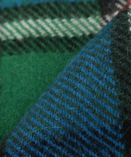 FRAMeWORK（フレームワーク）の「MAGNIBERG Queen Scarf（マフラー・レディース・キャメル/イエロー/ブルー系その他・FREE）」の4枚目の写真