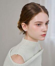 cle blatt（クレブラット）の「スクエアカットビジューピアス（ピアス（両耳用））」