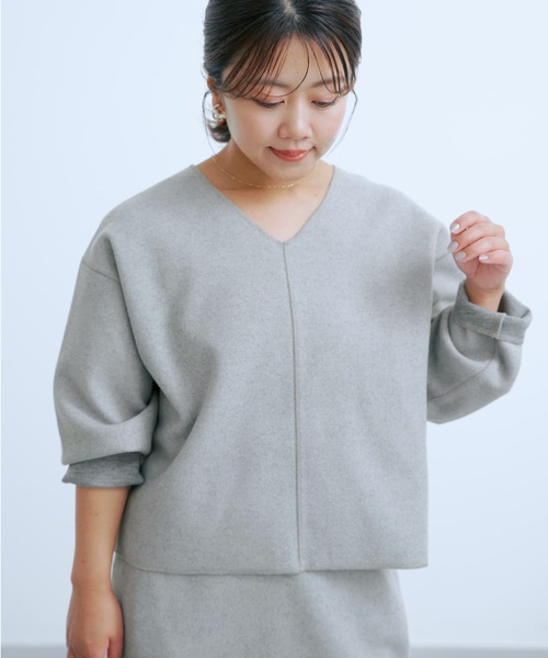 COHINA(コヒナ)の「ウールライクジャージートップス 【低身長・小柄女性】(Tシャツ/カットソー・レディース・グレー/ネイビー/ブラウン・ONE SIZE)」の2枚目の写真