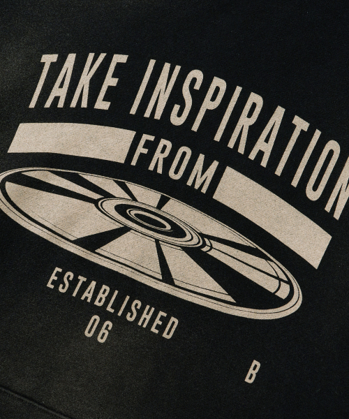 BROWNBREATH(ブラウンブレス)の「TAKE INSPIRATION WASHED HOODIE - BLACK(パーカー・レディース・その他・SMALL/MEDIUM/LARGE/X-LARGE)」の4枚目の写真