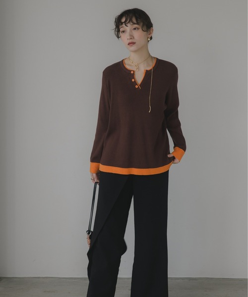 210nouve（トゥージュヌーブ）の「配色 キーネック リブニット（ニット/セーター・レディース・ブラウン/グレー/チャコールグレー/ネイビー・FREE）」の17枚目の写真