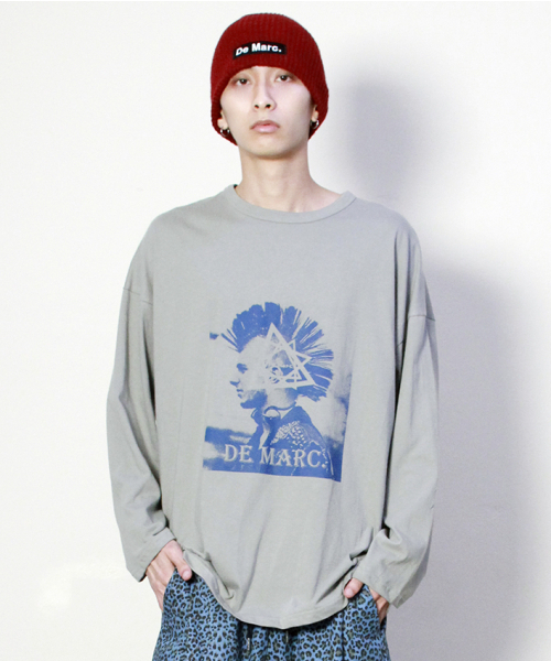 DEMARC(ドゥマーク)の「ダークパンクグラフィックボックスフィットTシャツグレー(Tシャツ/カットソー・メンズ・その他・MEDIUM/LARGE)」の2枚目の写真