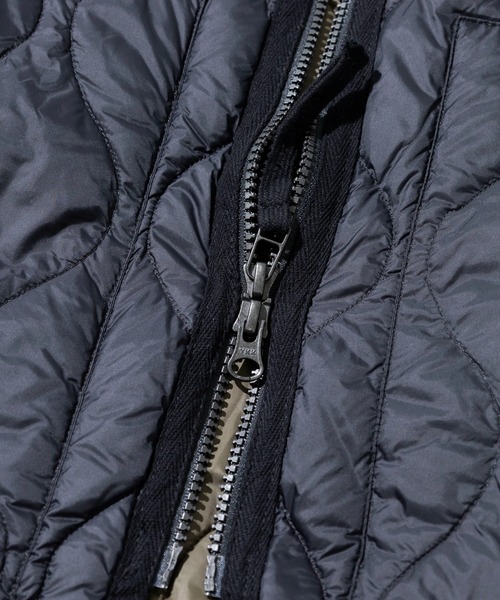 TAION(タイオン)の「TAION/タイオン MILITARY V-NECK W-ZIP DOWN VEST(SOFT SHELL)(ダウンベスト・メンズ・ブラック/セージグリーン・XX-LARGE/X-LARGE/LARGE)」の8枚目の写真