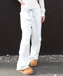 Vini（ヴィニ）の「カーゴワイドスウェットパンツ（カーゴパンツ）」