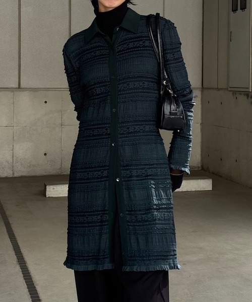 Ameri(アメリ)の「UND MIGNON LACE TUNIC TOP(シャツ/ブラウス・レディース・グリーン/オフホワイト/ブラック・FREE)」の3枚目の写真