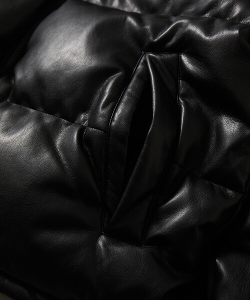 FIRST DOWN（ファーストダウン）の「FIRST DOWN/ファーストダウン 別注 PU バブルダウン（ダウンジャケット/コート・メンズ・ブラック・LARGE/MEDIUM/SMALL）」の7枚目の写真