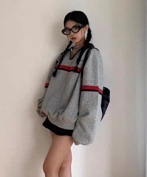 AsheKsha(アシクシャ)の「カップルはゆったりしたVネックトップスを着用できます(スウェット・レディース・グレー・M/L)」の11枚目の写真