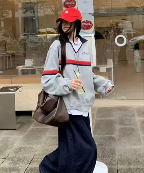 AsheKsha(アシクシャ)の「カップルはゆったりしたVネックトップスを着用できます(スウェット・レディース・グレー・M/L)」の15枚目の写真