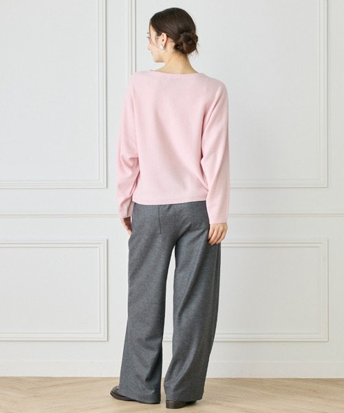 INED（イネド）の「《WEB限定カラー》カシミヤ混ドルマンスリーブニット（ニット/セーター・レディース・ブラック/オフホワイト/グレー/チャコールグレー/イエロー/ピンク・9号/11号）」の7枚目の写真