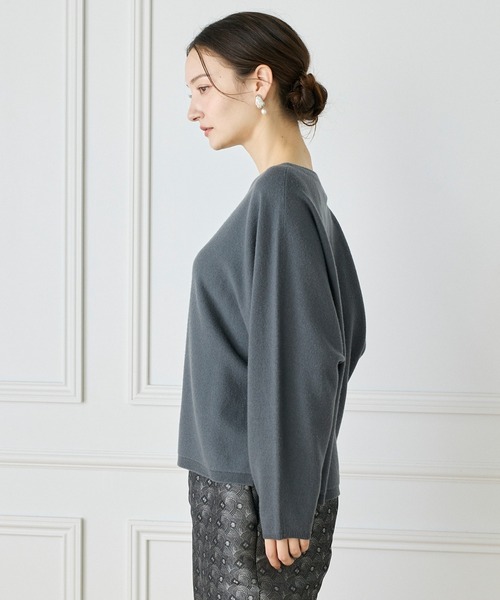 INED（イネド）の「《WEB限定カラー》カシミヤ混ドルマンスリーブニット（ニット/セーター・レディース・ブラック/オフホワイト/グレー/チャコールグレー/イエロー/ピンク・9号/11号）」の22枚目の写真