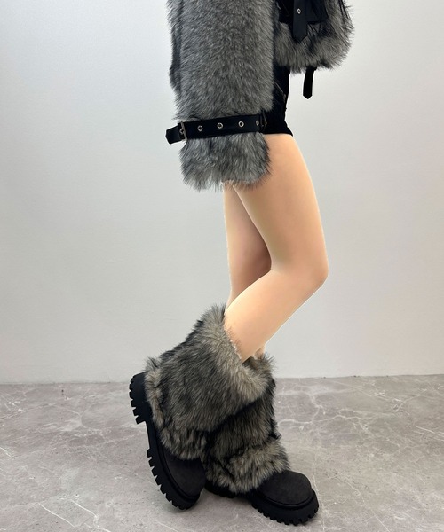 FOLLOWIN(フォロウィン)の「2WAYファーカバー ヴィンテージブーツ【ファー取り外し可】(ブーツ・レディース・ブラック/ブラウン/アイボリー・25cm/24cm/23cm)」の1枚目の写真