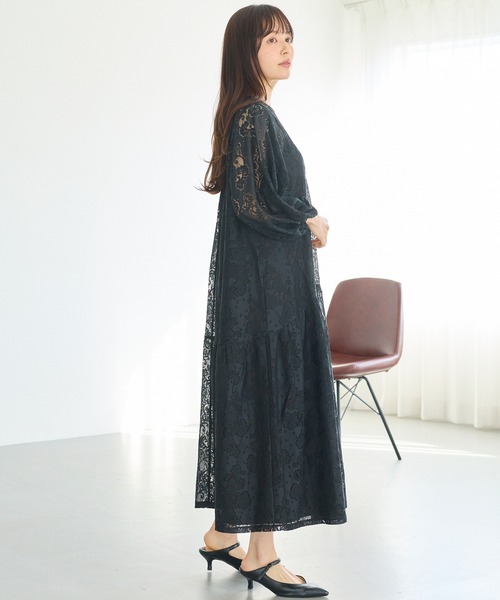 LAVEANGE(ラビアンジェ)の「【洗える】総レースワンピース│主役級ワンピース/オケージョン/セレモニー/ロング丈/洗える/インナー付き(ワンピース・レディース・ブラック/アイボリー・LL/3L/4L/5L/M)」の7枚目の写真