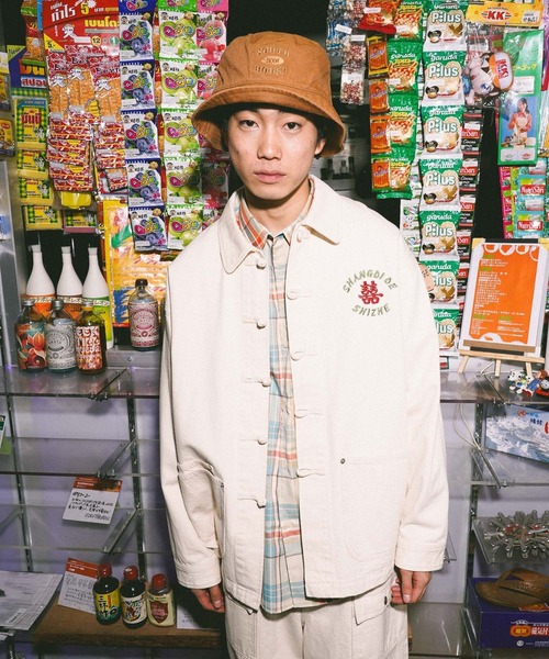 niko and...（ニコアンド）の「[niko and ...JEANS] EMBROIDERED DENIM JACKET（デニムジャケット・メンズ・ホワイト/インディゴブルー・LARGE/MEDIUM）」の6枚目の写真